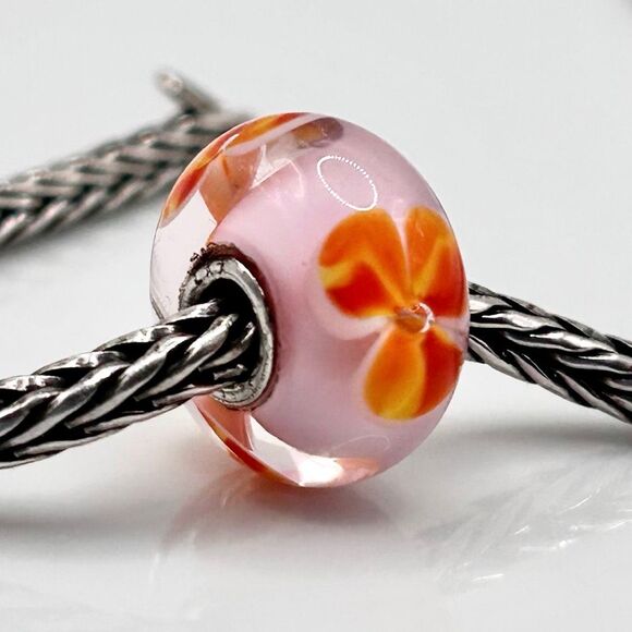 TROLLBEADS Pink & Orange Red Flower Unique LAA 925S NEW Condition - Picture 1 of 5